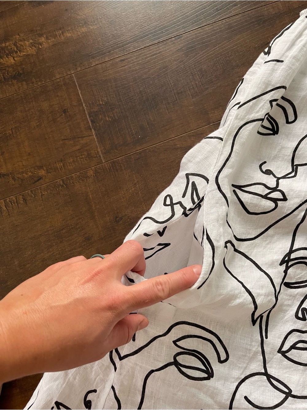Sleeveless Linen White Graphic Face Print Dress - Picture 7 of 10